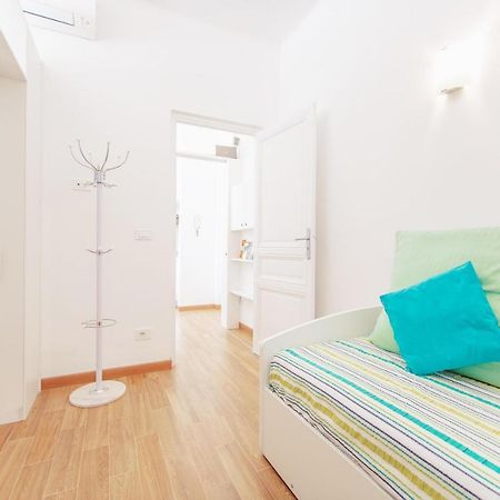 Cuore Di Sanremo Apartment And Free Parking Exteriör bild